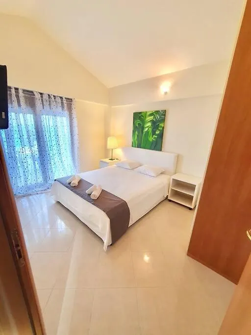 Seaside Getaway Kriopigi Villa